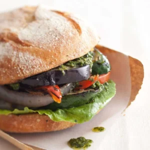 Sandwich-with-grilled-veggies