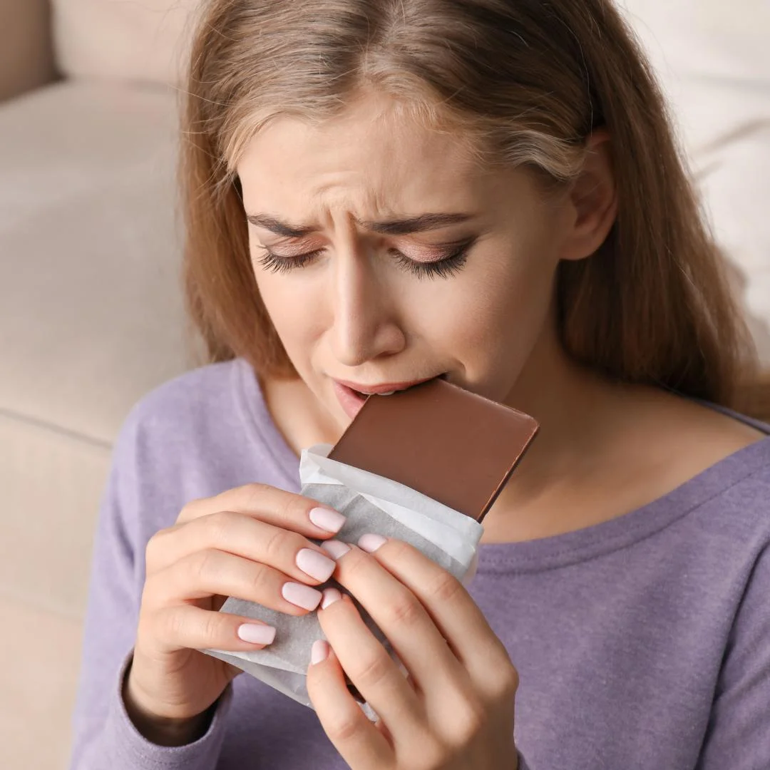 emotional eating-woman-chocolate